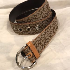 Tan Coach belt size medium